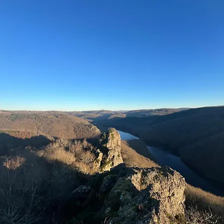 Charmante Maison De Village Nyaraló Pierrefort